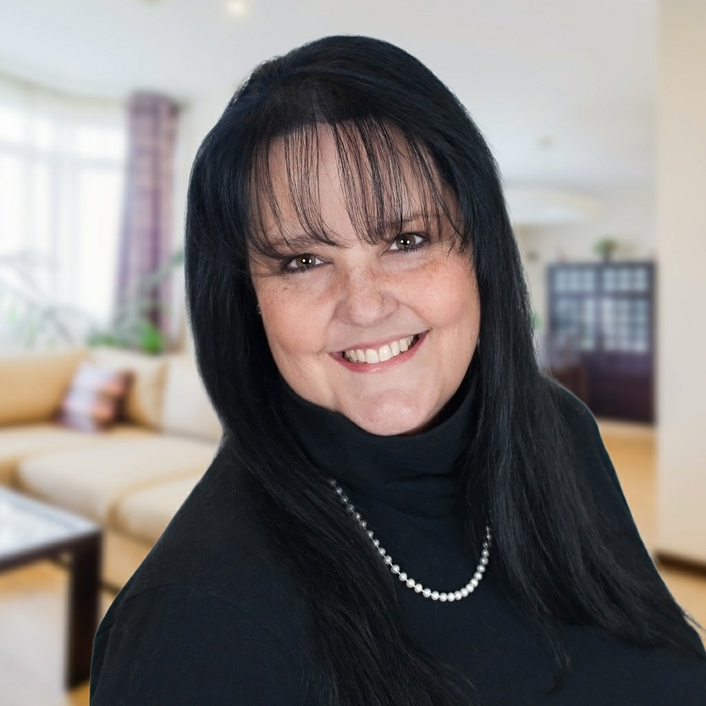 Meet your Posher, Lisa